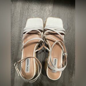 NWOB Steve Madden White and Tan Espadrille leather upper Sandals SIZE 10M